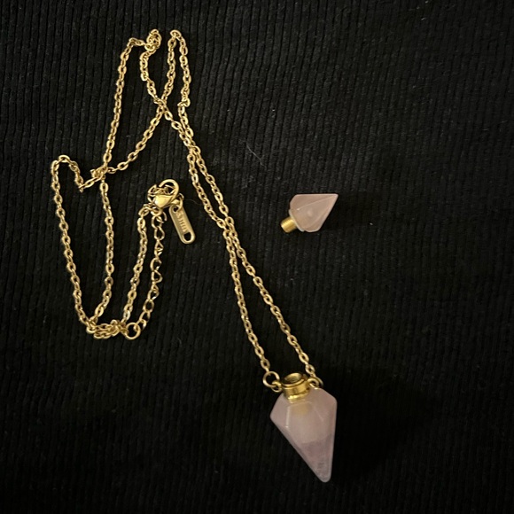 Rose Quartz Gemstone Necklace - Picture 3 of 4